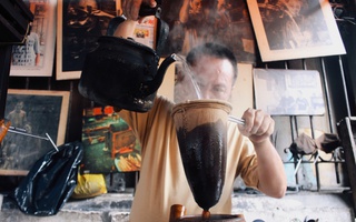 Tìm lại Sài Gòn xưa trong những quán cà phê hơn nửa thế kỷ