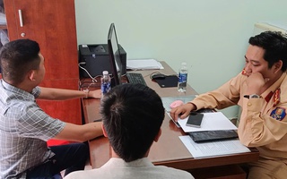 Vụ ngang nhiên ngồi thùng xe bán tải ăn uống: Xảy ra từ năm 2023