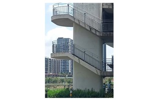 Đã xử lý tình trạng nhếch nhác tại cầu Ba Son