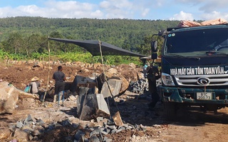 Tỉnh Gia Lai đã chỉ đạo quyết liệt nhưng "đá tặc" vẫn lộng hành, nhiều người tiếp tục bức xúc 