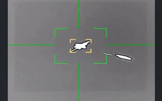 VIDEO: Iran công bố clip "F-35 của Mỹ" trúng đạn giữa không trung