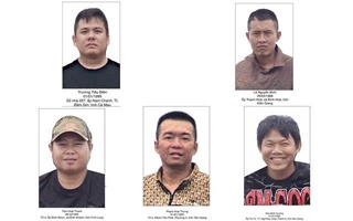 Vận động các đối tượng dàn cảnh mua thiên thạch, cướp 1,5 tỉ đồng ra đầu thú