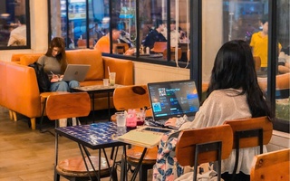 Việc làm xuyên biên giới: Cơ hội và thách thức