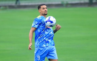 Cầu thủ nhập tịch Đỗ Hoàng Hên tự hào khoác áo tuyển Việt Nam