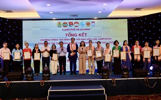 Gắn kết nghĩa tình từ chương trình "Gia đình Việt với sinh viên Lào, Campuchia"