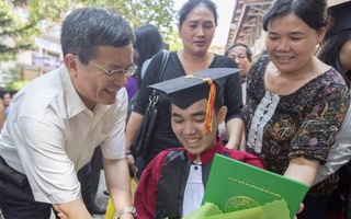 Người thầy kính yêu: "Thầy mong được làm bạn với con"