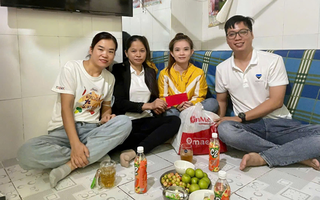 Việc không thiếu, người vẫn khó tìm