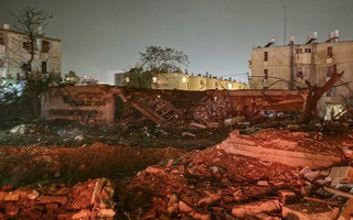 Ẩn ý của Iran khi đánh vào "trái tim hạt nhân" của Israel