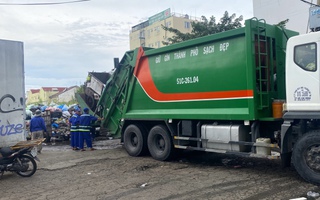 TPHCM: Cấp bách quy hoạch lại hệ thống trạm trung chuyển rác thải