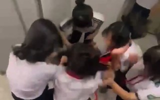 Lá chắn bảo vệ trẻ