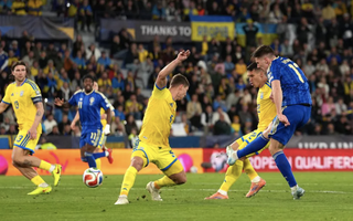 Gyokeres lập hat-trick, Thụy Điển vào chung kết play-off World Cup