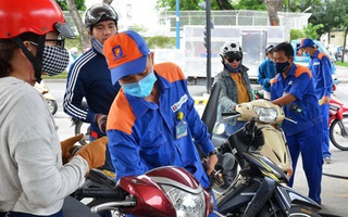 Miễn thuế bảo vệ môi trường, tiêu thụ đặc biệt, VAT với xăng dầu đến ngày 15-4