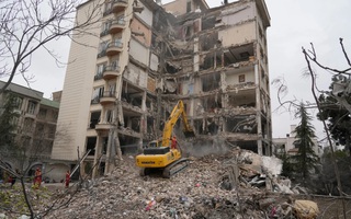 Chiến sự Trung Đông ngày 27-3: Israel đánh bom cơ sở tên lửa - thủy lôi, Iran "nhắm" các khách sạn