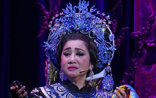 Thanh Thanh Tâm tạo được sự mãn nhãn với "Tự tình quê hương – cải lương tâm sử"