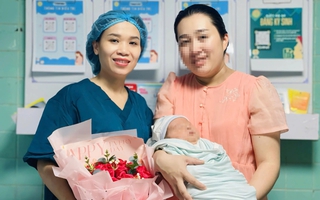 Hy hữu: Bé trai nặng tới 5,1 kg vừa chào đời ở Quảng Trị