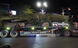Di dời chiếc máy bay MiG-21 bị "bỏ quên" hơn 40 năm ở Cà Mau