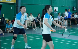 200 VĐV tranh tài ở Giải Cầu lông Chương trình "Giờ thứ 9" của Phường Xuân Hòa