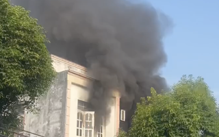 Cháy nhà 2 tầng ở TPHCM