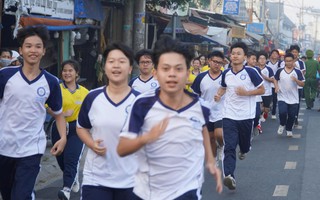Giải chạy đặc biệt ở Hóc Môn