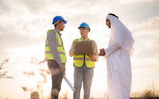 Lao động nhập cư giữa lằn ranh lửa đạn tại Trung Đông