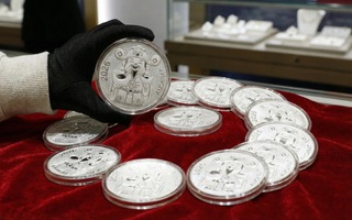 Giá bạc hôm nay 30-3: Bạc Phú Quý, Ancarat tăng vọt