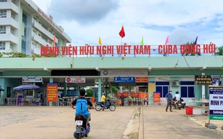 Chiếc ví chứa 46 triệu đồng đánh rơi trước cổng Bệnh viện Việt Nam - Cuba Đồng Hới