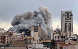 Điểm nóng xung đột ngày 1-4: Ông Donald Trump căng thẳng với đồng minh châu Âu