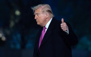 Tổng thống Donald Trump "sẵn sàng chấm dứt xung đột mà không cần mở lại Hormuz"?