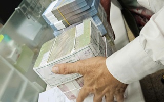 Ngân hàng Nhà nước yêu cầu xử lý nghiêm vi phạm về lãi suất