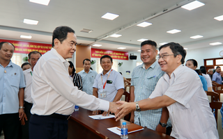 Chủ tịch Quốc hội Trần Thanh Mẫn tiếp xúc cử tri 3 xã vùng ven TPHCM