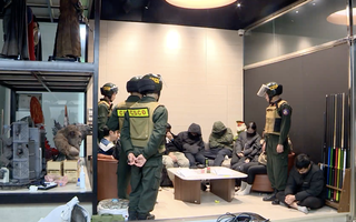 VIDEO: "Bật mí" phương thức thu hàng trăm tỉ đồng của hệ thống Xôi lạc TV