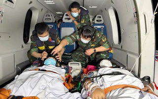 Người thầy thuốc trong tôi: Cứu người giữa trùng khơi