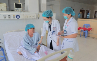 Nữ bệnh nhân viêm não mô cầu type B thoát chết ngoạn mục