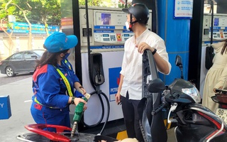 Giá xăng dầu tăng mạnh tới gần 8.500 đồng/lít, dầu diesel lên trên 30.000 đồng/lít