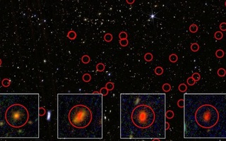 Điều gì đằng sau bức ảnh vũ trụ chi chít chấm đỏ?