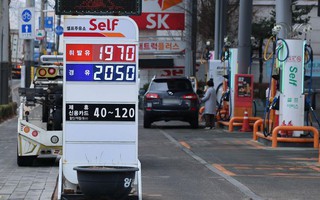 Nhiều nước xoay xở trước bão giá năng lượng