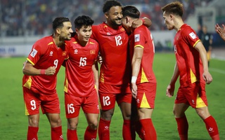 Tuyển Việt Nam thăng hạng 99 thế giới
