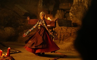 NSƯT Hạnh Thúy tụt huyết áp, sao "nhí" Nina áp lực với tiếng Việt