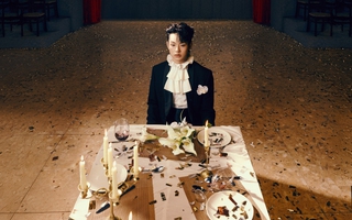 Trước thềm concert, buitruonglinh gây bất ngờ