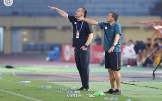 HLV Velizar Popov và “duyên nợ” với trọng tài V-League