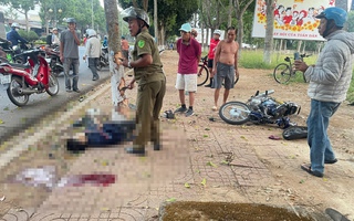 Xe máy chở 3 tông vào gốc cây, 2 thiếu niên tử vong