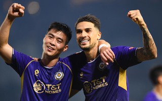 Hoàng Hên sắm vai "người hùng" trong trận thắng đậm của CLB Hà Nội