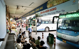 Đi lại dịp lễ bắt đầu nhộn nhịp