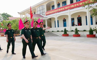 Đại tướng Nguyễn Trọng Nghĩa thăm Trường Thiếu sinh quân miền Trung