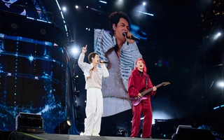 "Thắng đời" như fan Đăng Khôi