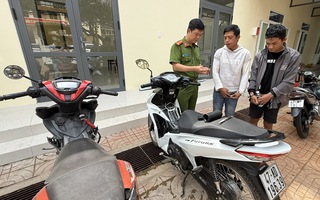 Bắt giữ 2 đối tượng trộm xe máy, chống trả công an khi bị vây bắt