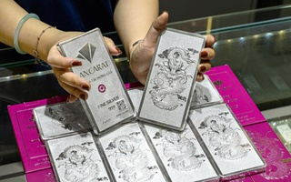 Giá bạc hôm nay 15-4: Tăng lên mức cao nhất 1 tháng qua