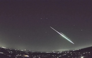 Đêm mai, chờ đón “cầu lửa” Thiên Cầm rực sáng dưới trăng non