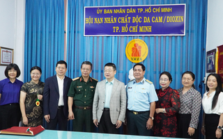 Hội nạn nhân chất độc da cam/dioxin TPHCM tiếp Tổng lãnh sự Trung Quốc tại TPHCM