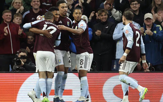 Watkins lập cột mốc 100 bàn, Aston Villa giành vé bán kết Europa League